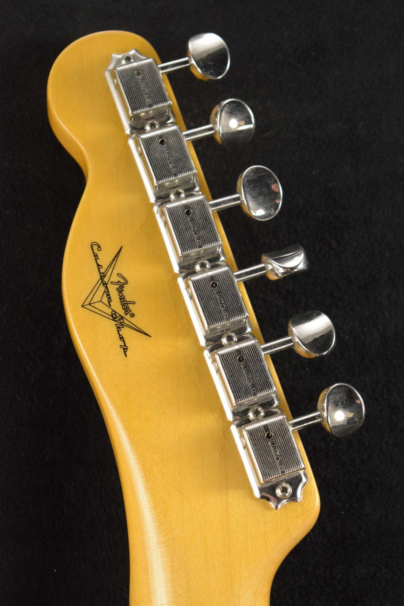 Fender Fender 1954 Telecaster DLX Closet Classic Faded Nocaster Blonde 1-Piece Rift Sawn Maple Neck Fingerboard
