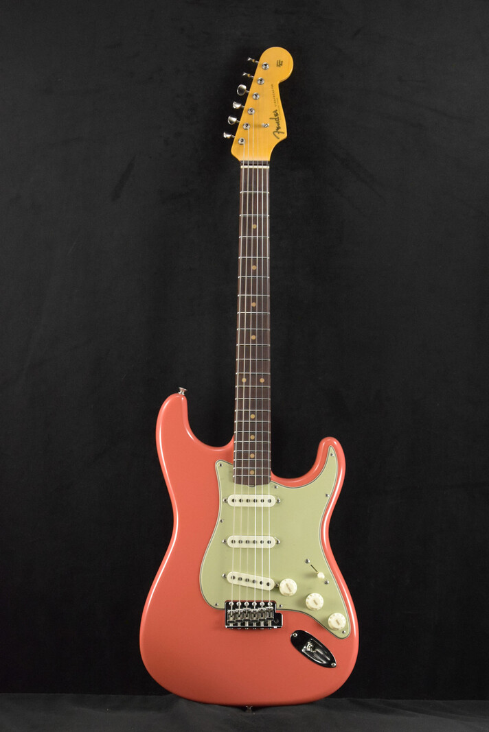 Fender Fender Vintage Custom 1959 Stratocaster NOS Fiesta Red 3A Rosewood Fingerboard