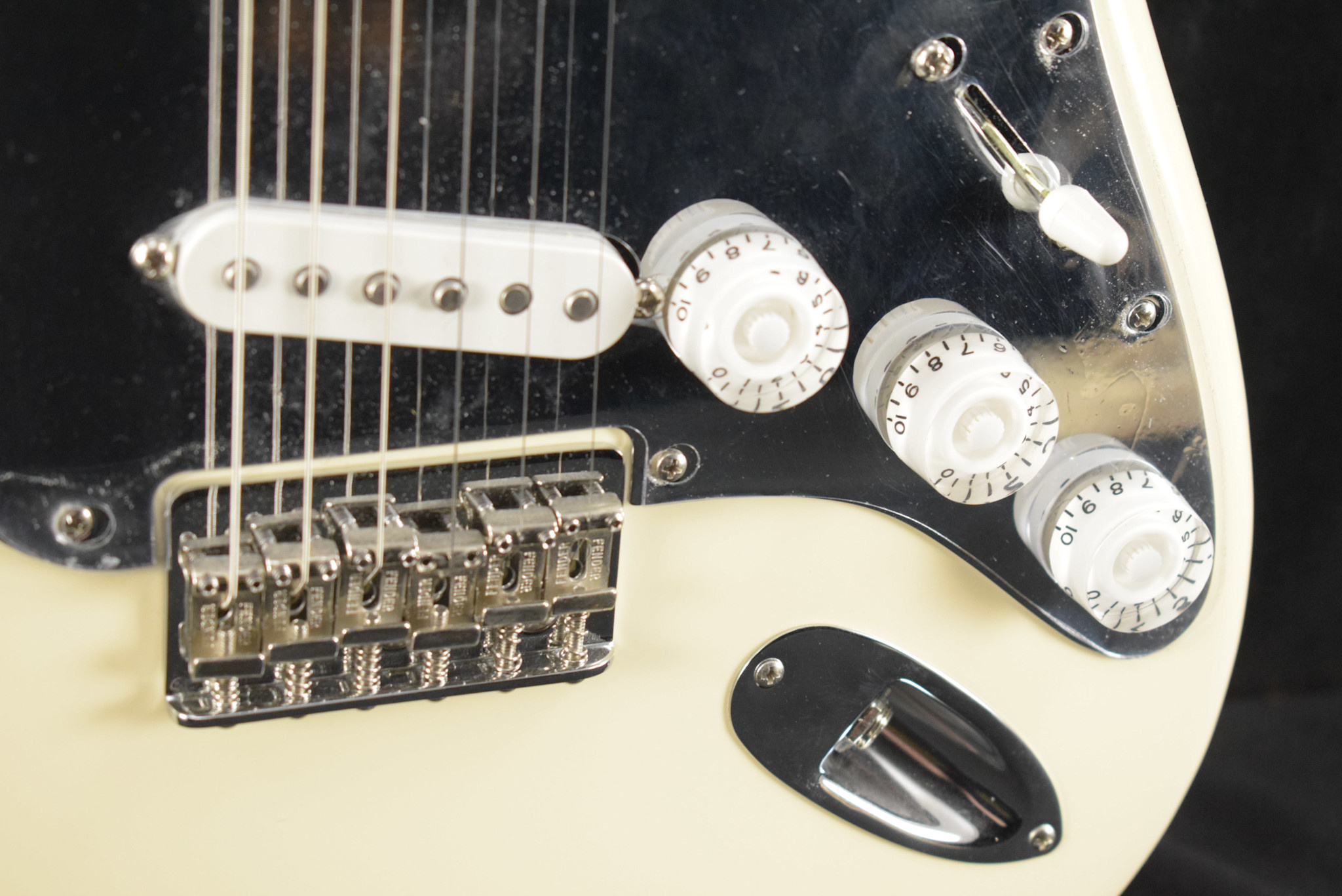 Fender Fender Nile Rodgers Hitmaker Stratocaster Olympic White Maple Fingerboard