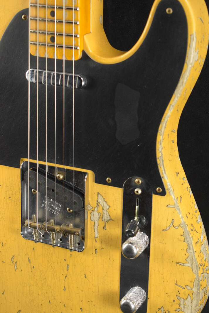 Fender Fender 1954 Telecaster Super Heavy Relic Super Faded Aged Nocaster Blonde 1-Piece Rift Sawn Maple Neck Fingerboard