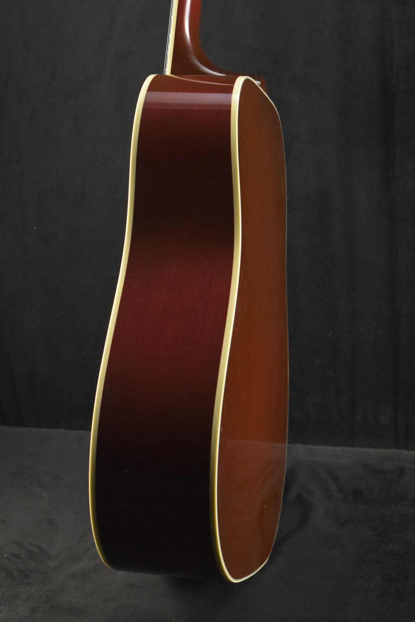 Gibson Gibson Hummingbird Standard Wine Red