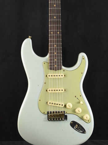 Fender Fender 1959 Stratocaster Journeyman Relic Super Faded Aged Sonic Blue 3A Rosewood Fingerboard