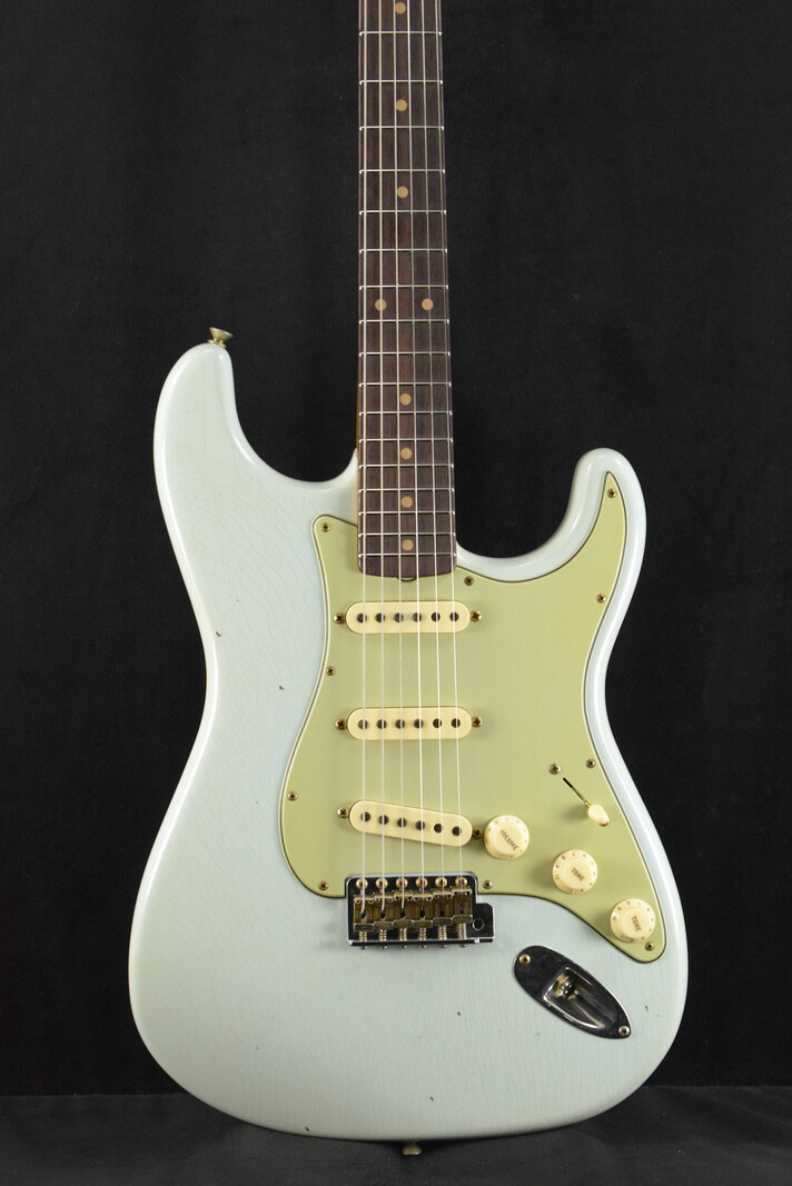 Fender Fender 1959 Stratocaster Journeyman Relic Super Faded Aged Sonic Blue 3A Rosewood Fingerboard