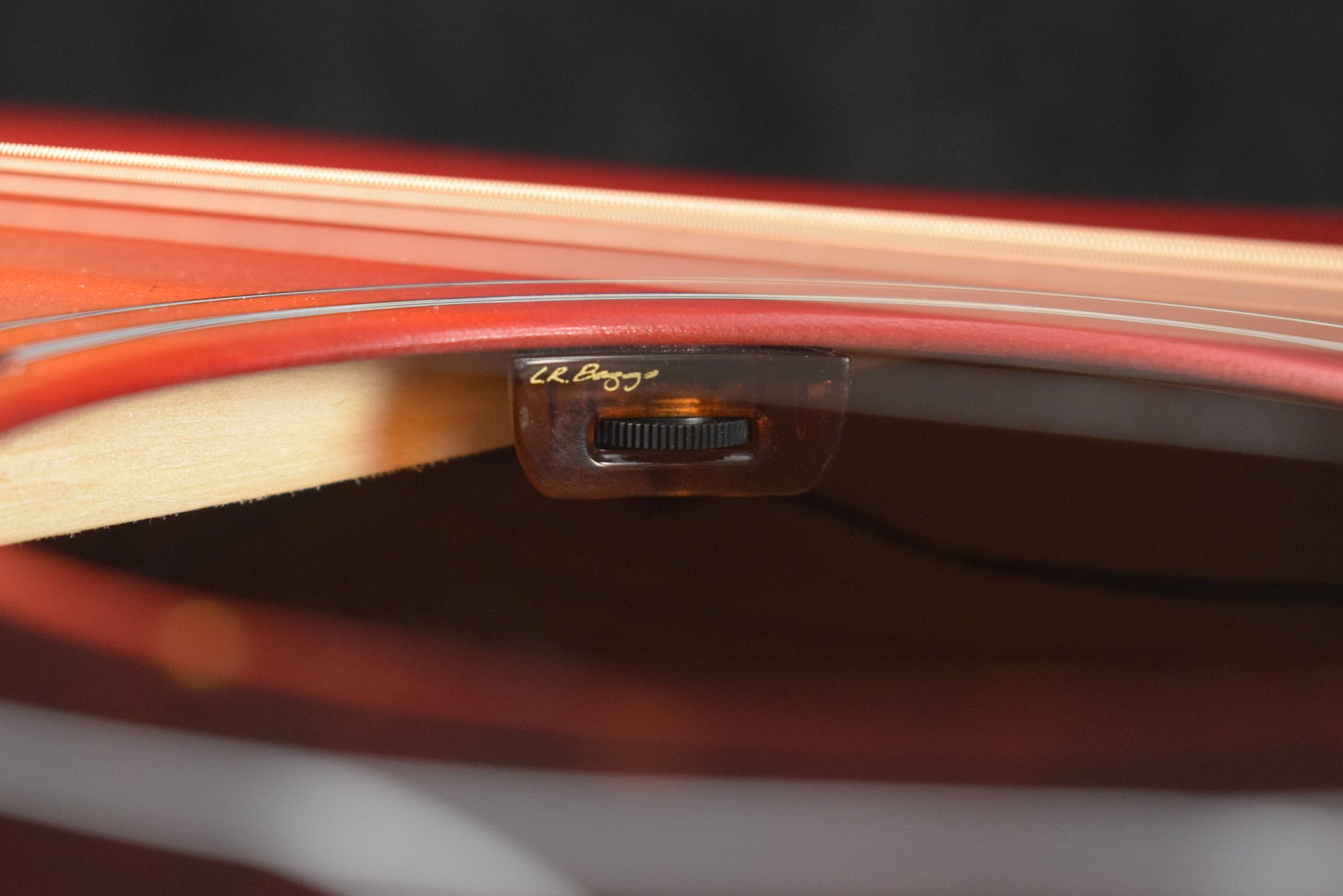 Gibson Gibson Hummingbird Special Satin Vintage Cherry Sunburst