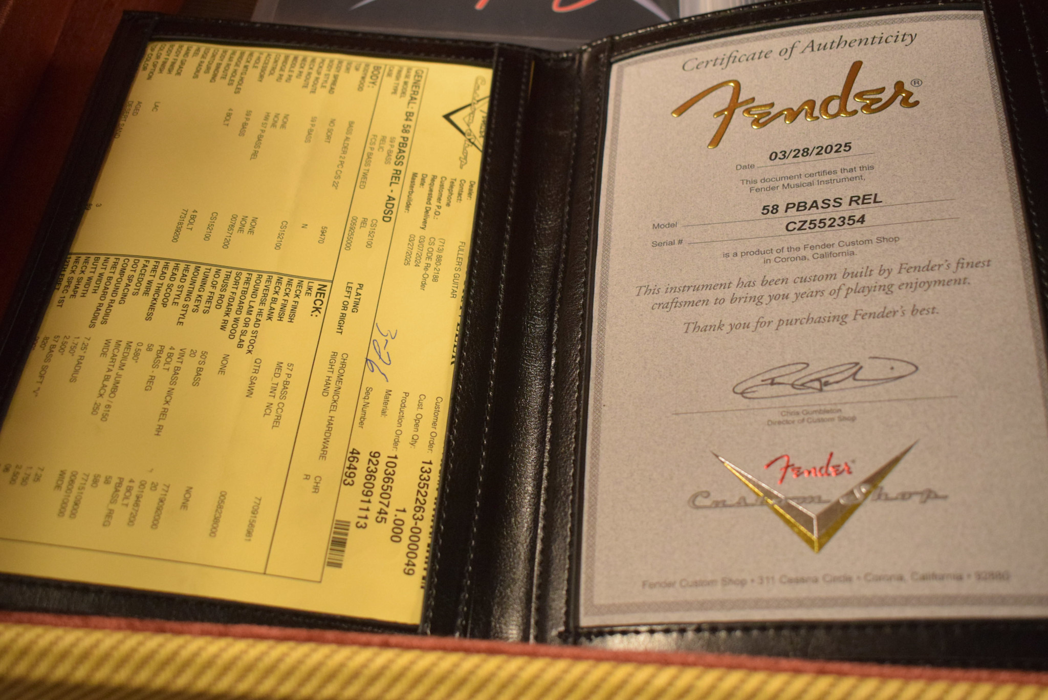 Fender Fender 1958 Precision Bass Relic Aged Desert Sand 1-Piece Quartersawn Maple Neck Fingerboard