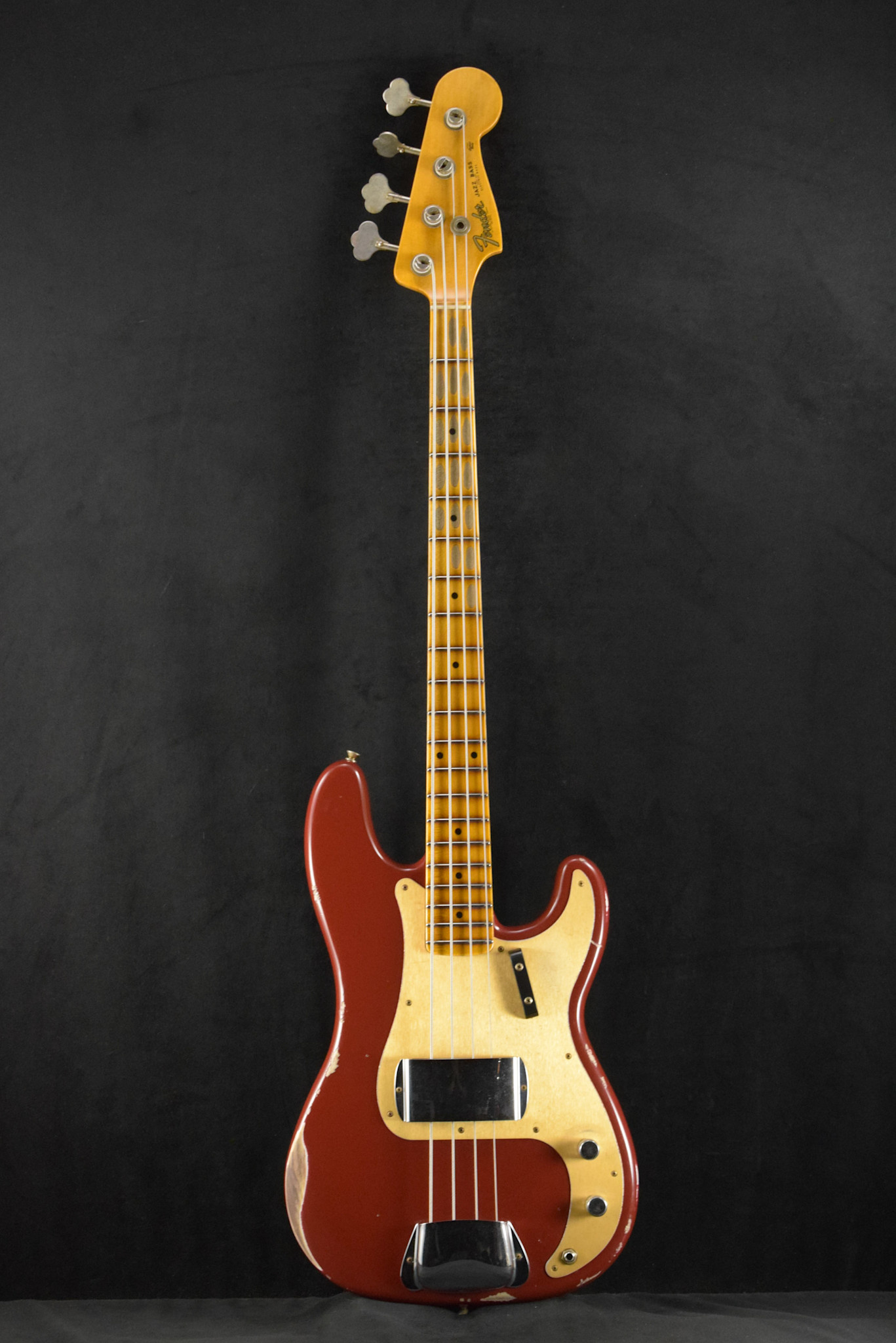 Fender Fender Limited Edition P-Jazz Bass Relic Aged Cimarron Red 1-Piece Quartersawn Maple Neck Fingerboard
