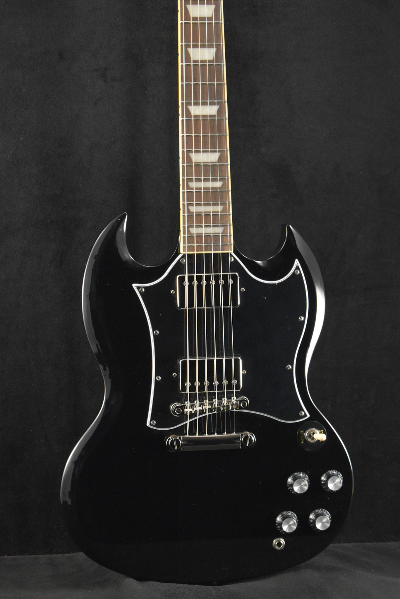Epiphone Epiphone SG Standard Ebony w/Gig Bag