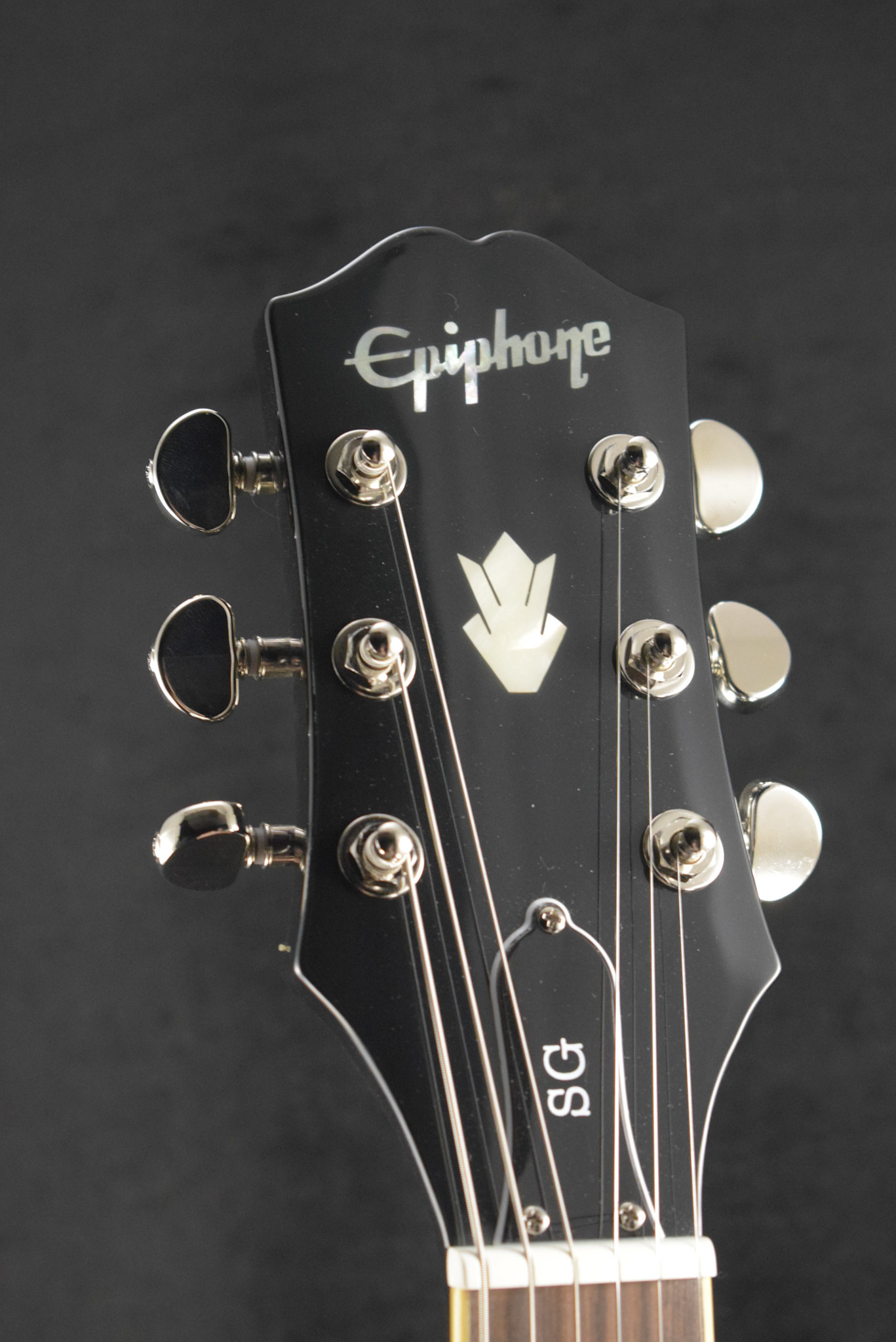 Epiphone Epiphone SG Standard Ebony w/Gig Bag