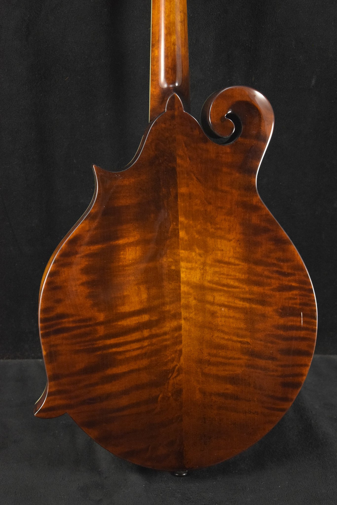 Eastman Eastman MD514-BK-LTD Limited Edition F-Style Oval-Hole Mandolin Black Top