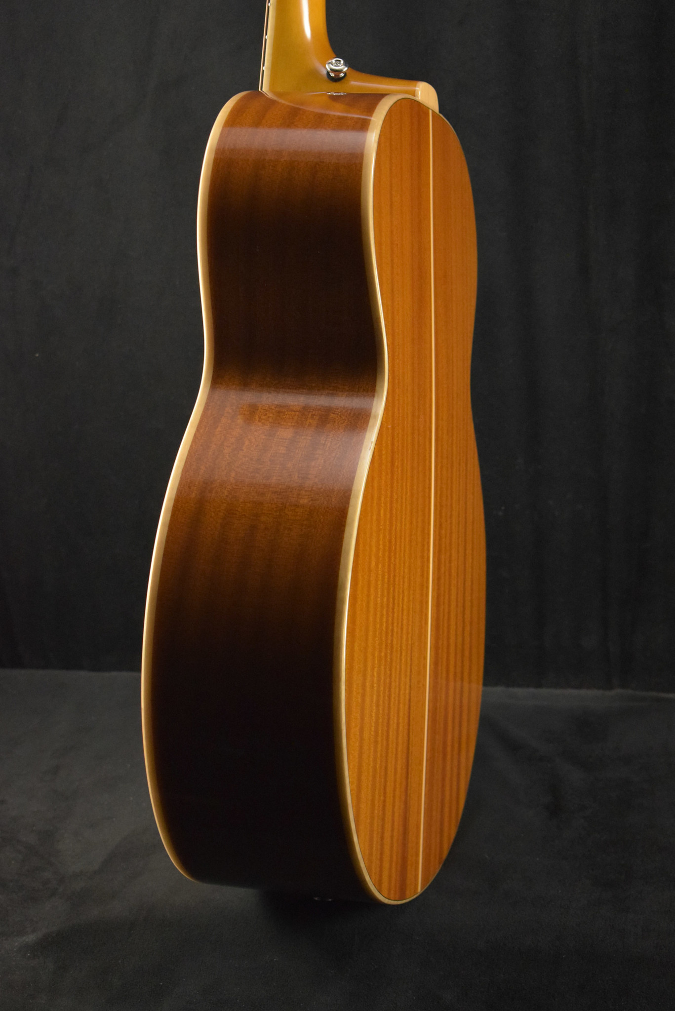 Epiphone Epiphone El Capitan J-200 Studio Bass Aged Natural Antique Gloss