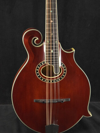 Eastman Eastman MD814 F-Style Oval-Hole Mandolin Classic Gloss