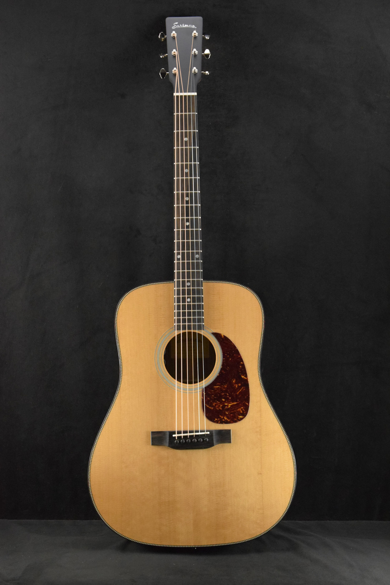 Eastman Eastman E3DE Acoustic Electric Dreadnought Natural Truetone Satin