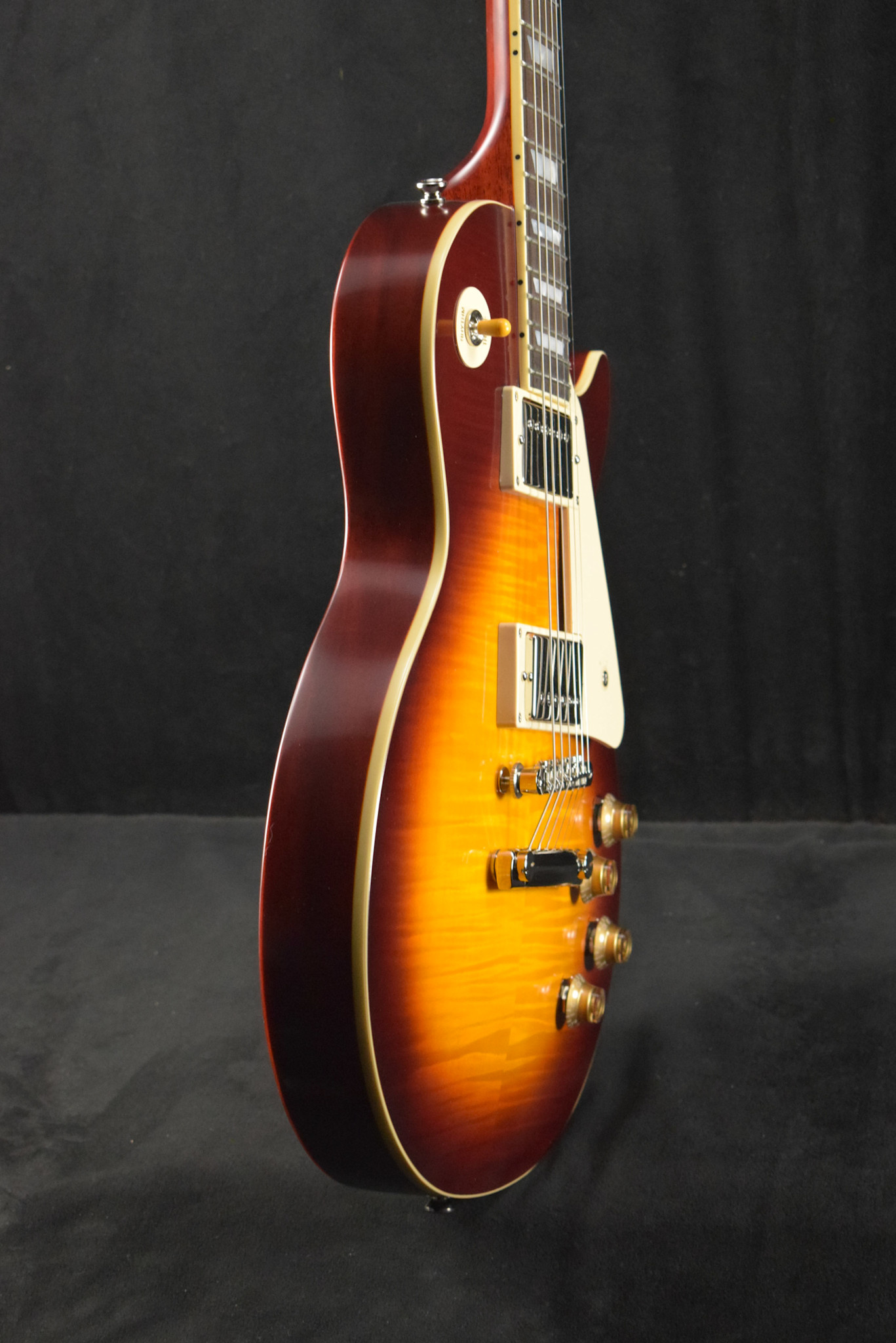 Epiphone Epiphone 1959 Les Paul Standard Reissue Deep Cherry Sunburst w/Hardshell Case