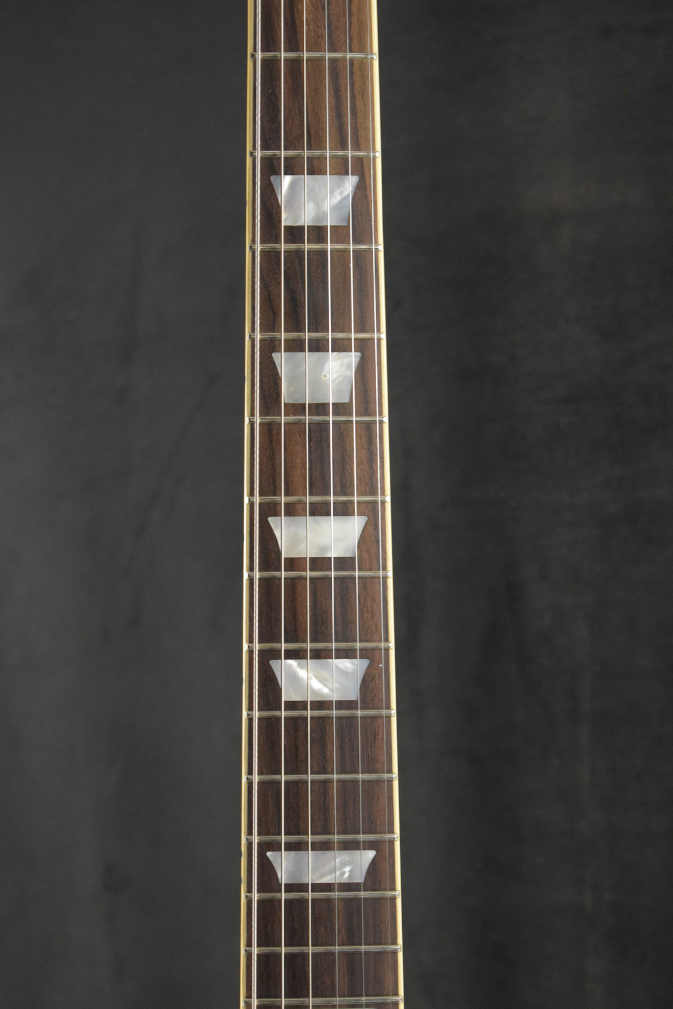 Epiphone Epiphone 1963 Firebird V Reissue With Maestro Vibrola Polaris White