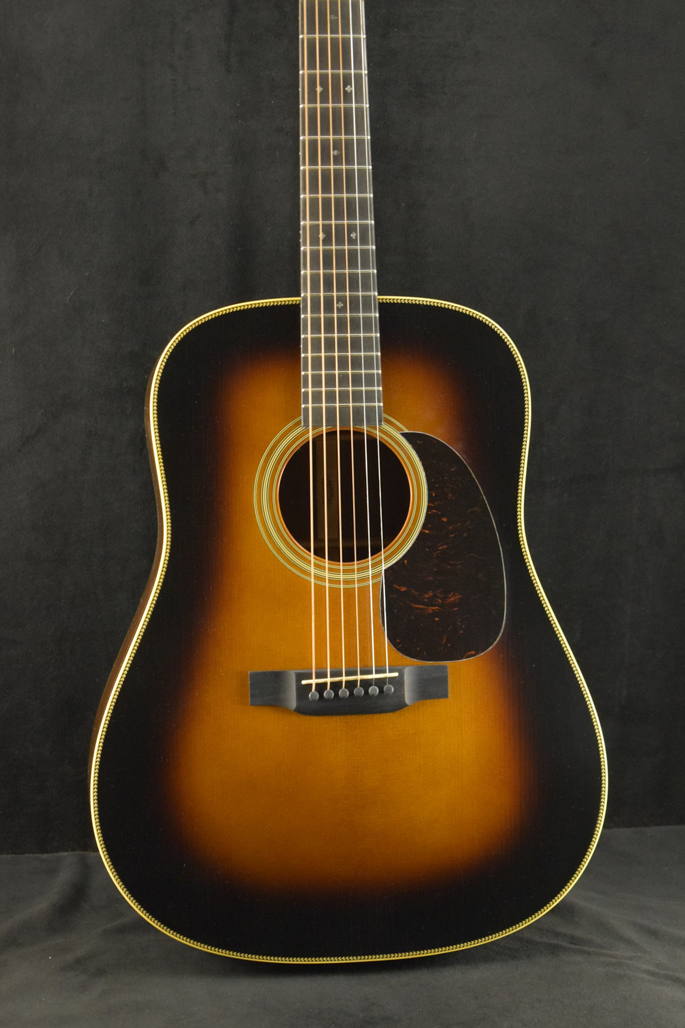 Martin Martin Custom Shop Dreadnought Wild Grain East Indian Rosewood Adirondack Spruce VTS 1935 Sunburst