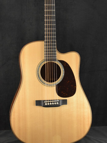 Martin Martin Custom Shop Dreadnought Cutaway Acoustic-Electric Wild Grain East Indian Rosewood Sitka Spruce Natural
