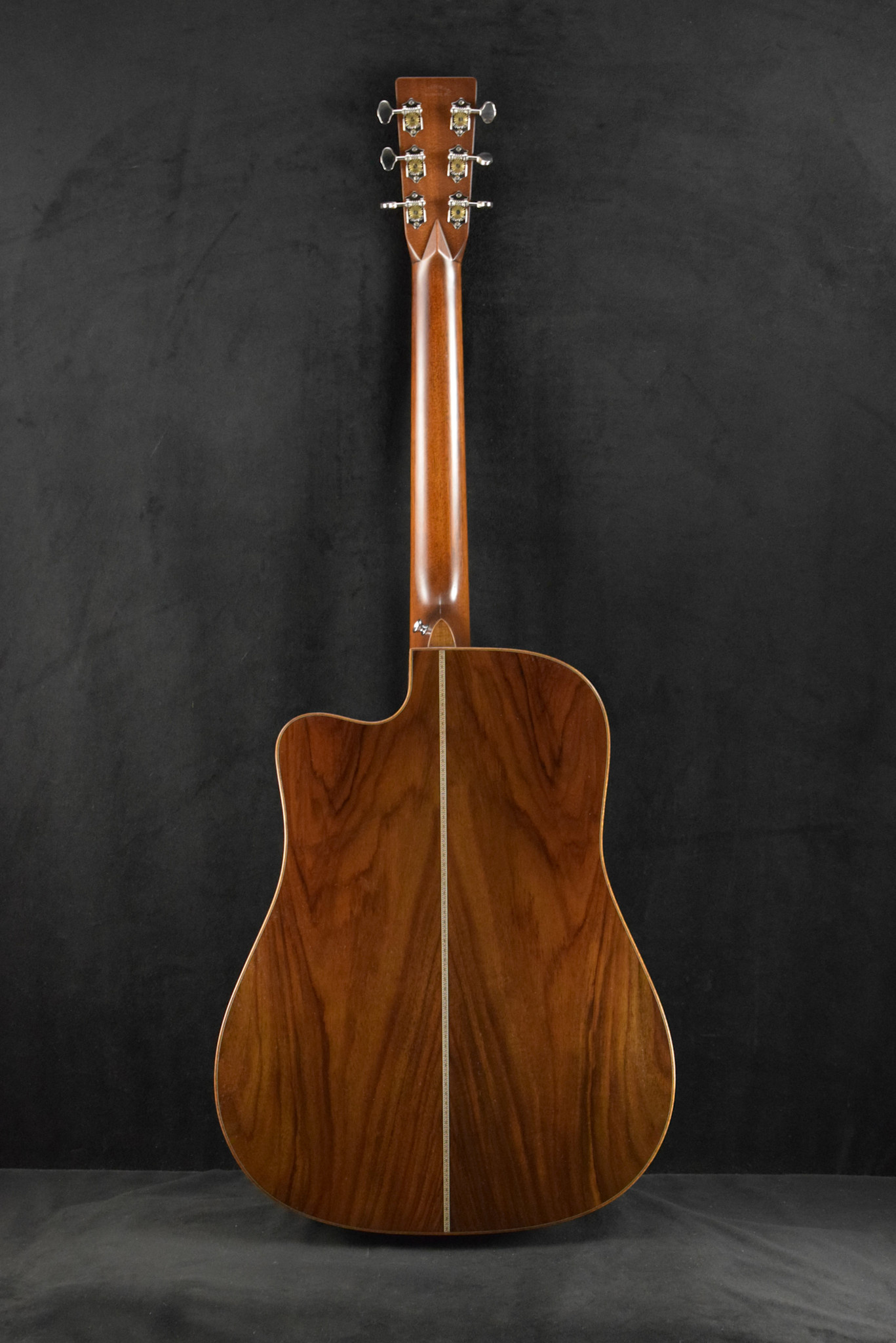 Martin Martin Custom Shop Dreadnought Cutaway Acoustic-Electric Wild Grain East Indian Rosewood Sitka Spruce Natural
