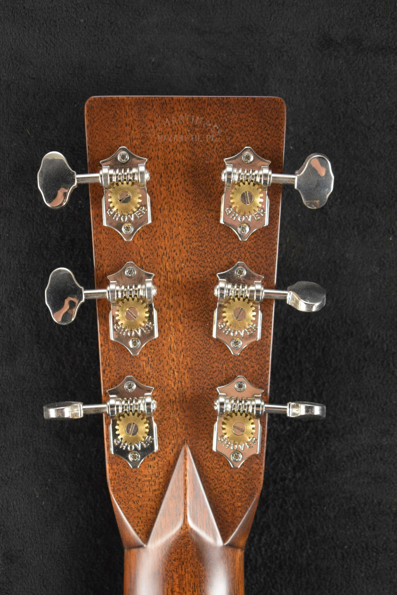 Martin Martin Custom Shop Dreadnought Cutaway Acoustic-Electric Wild Grain East Indian Rosewood Sitka Spruce Natural