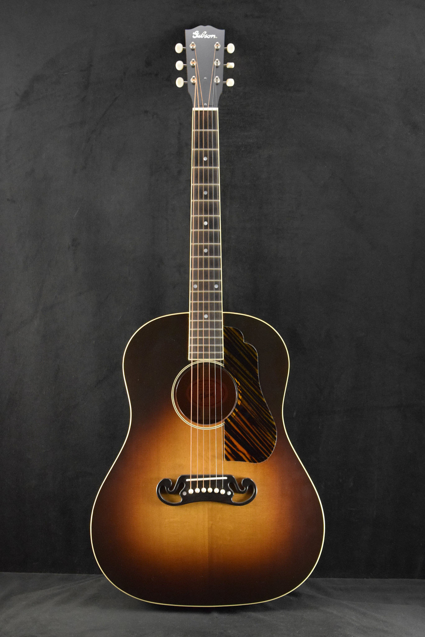 Gibson Gibson Custom Shop 1939 J-55 Faded Vintage Sunburst