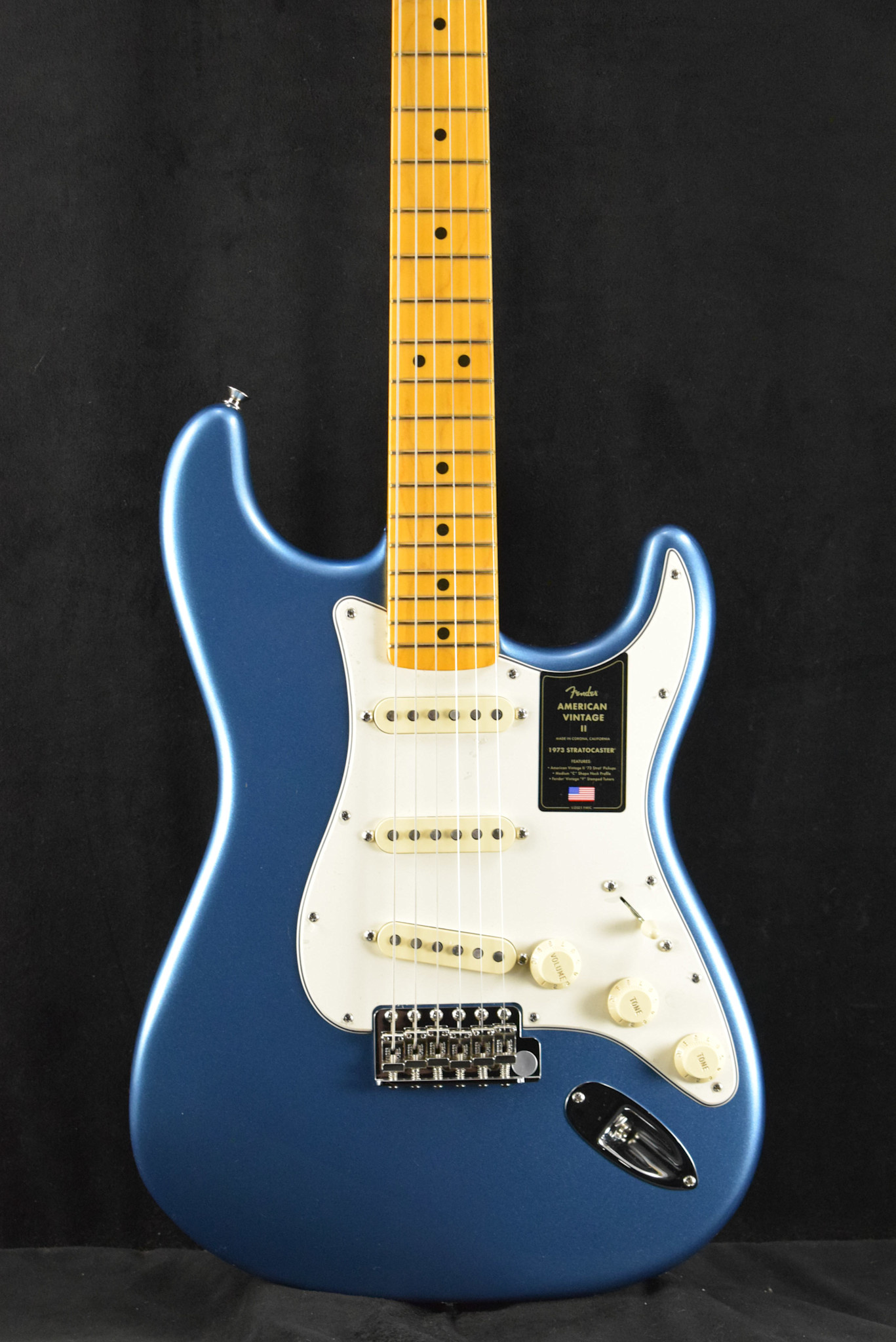 Fender Fender American Vintage II 1973 Stratocaster Lake Placid Blue Maple Fingerboard