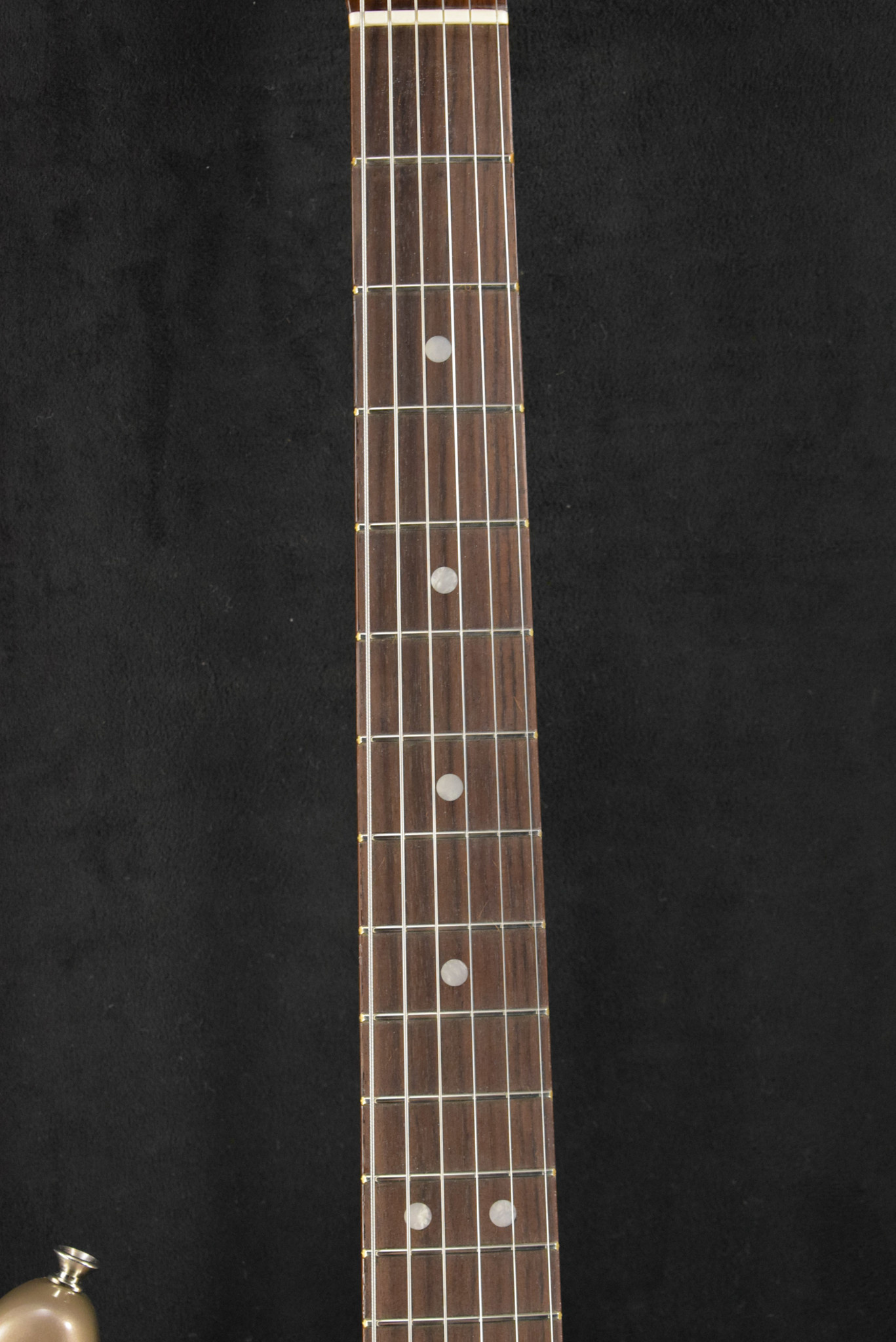 Fender Fender American Vintage II 1965 Stratocaster Shoreline Gold Round-Lam Rosewood Fingerboard