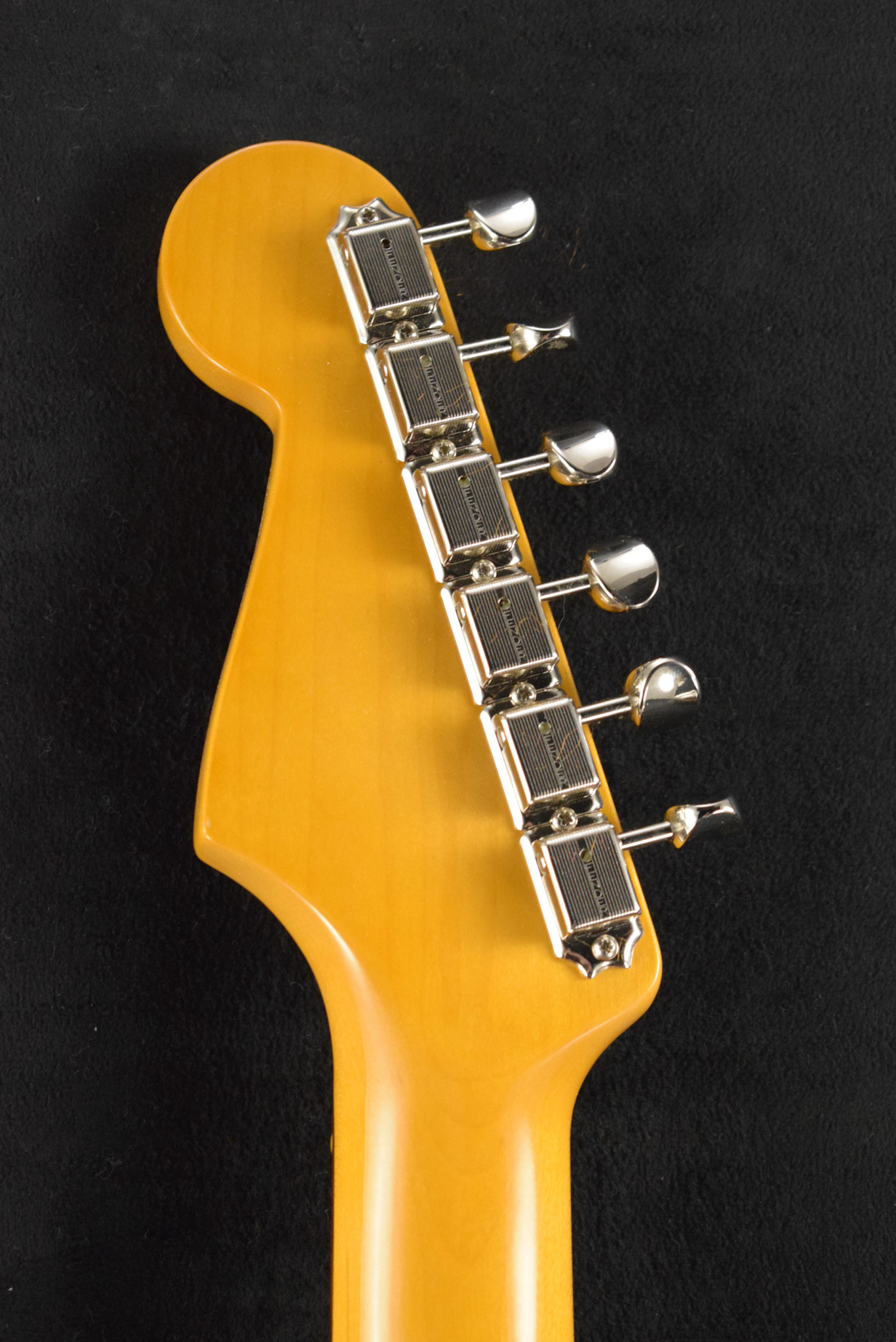 Fender Fender American Vintage II 1961 Stratocaster Fiesta Red Rosewood Fingerboard