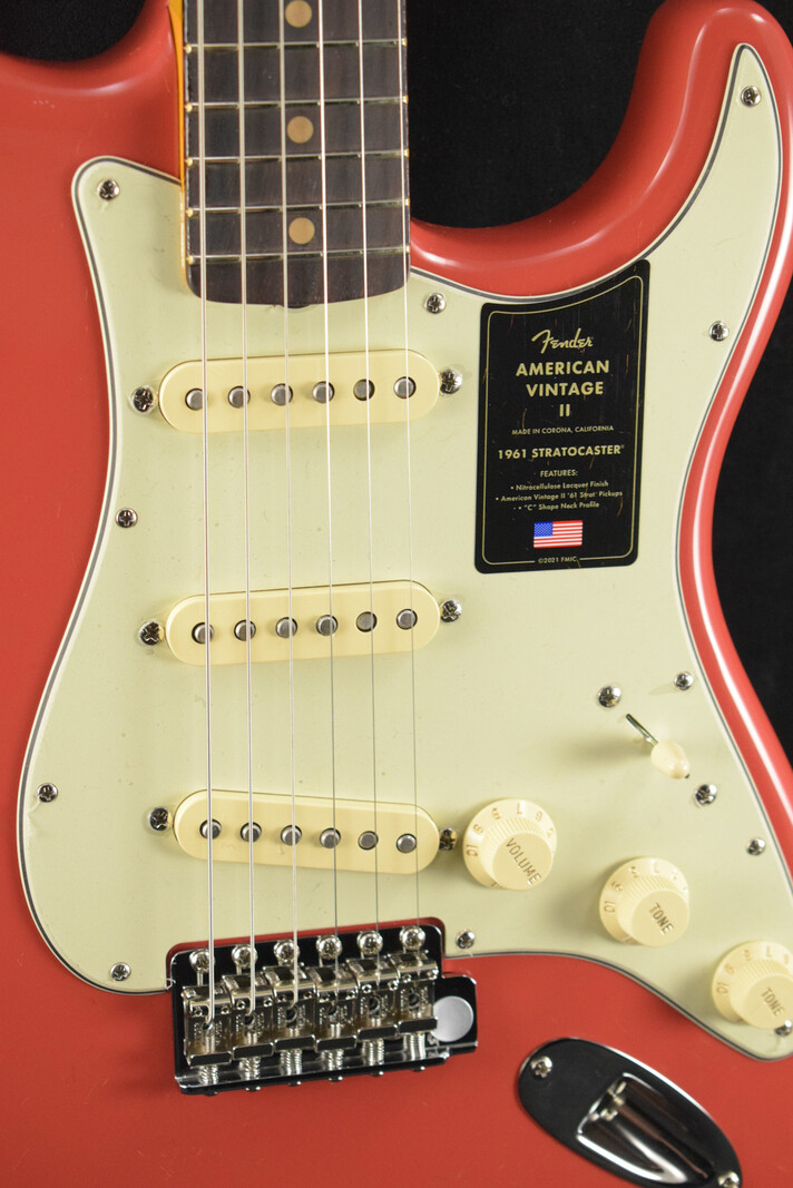 Fender Fender American Vintage II 1961 Stratocaster Fiesta Red Rosewood Fingerboard