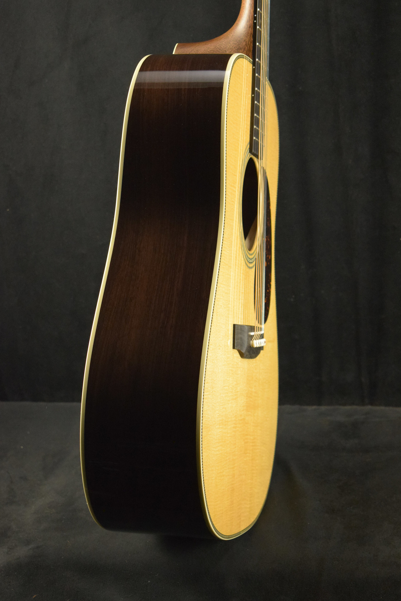 Martin Martin HD-28 Natural Gloss