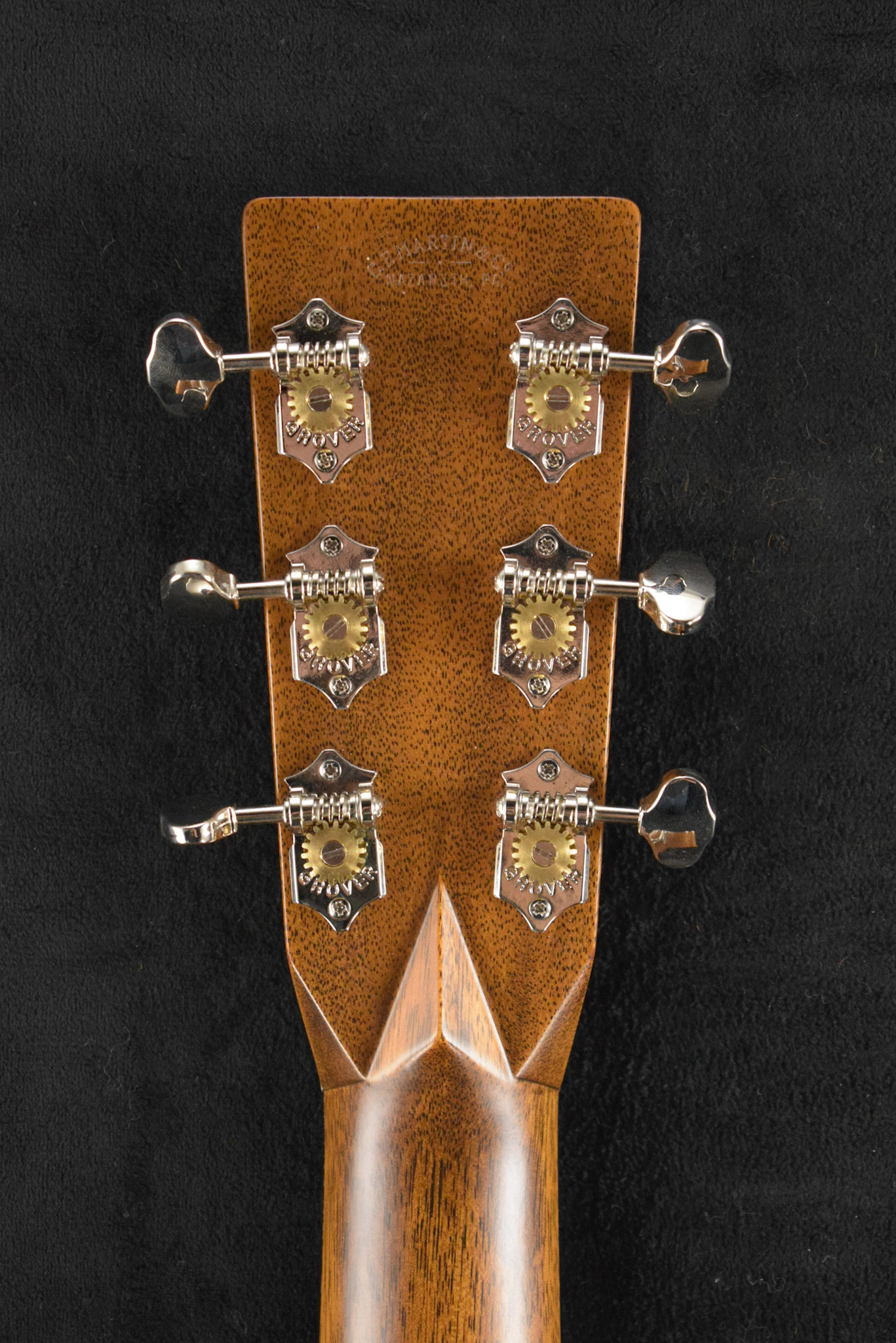 Martin Martin Custom Shop Dreadnought Acoustic-Electric Cutaway Flamed Koa/Sitka Spruce Natural Gloss