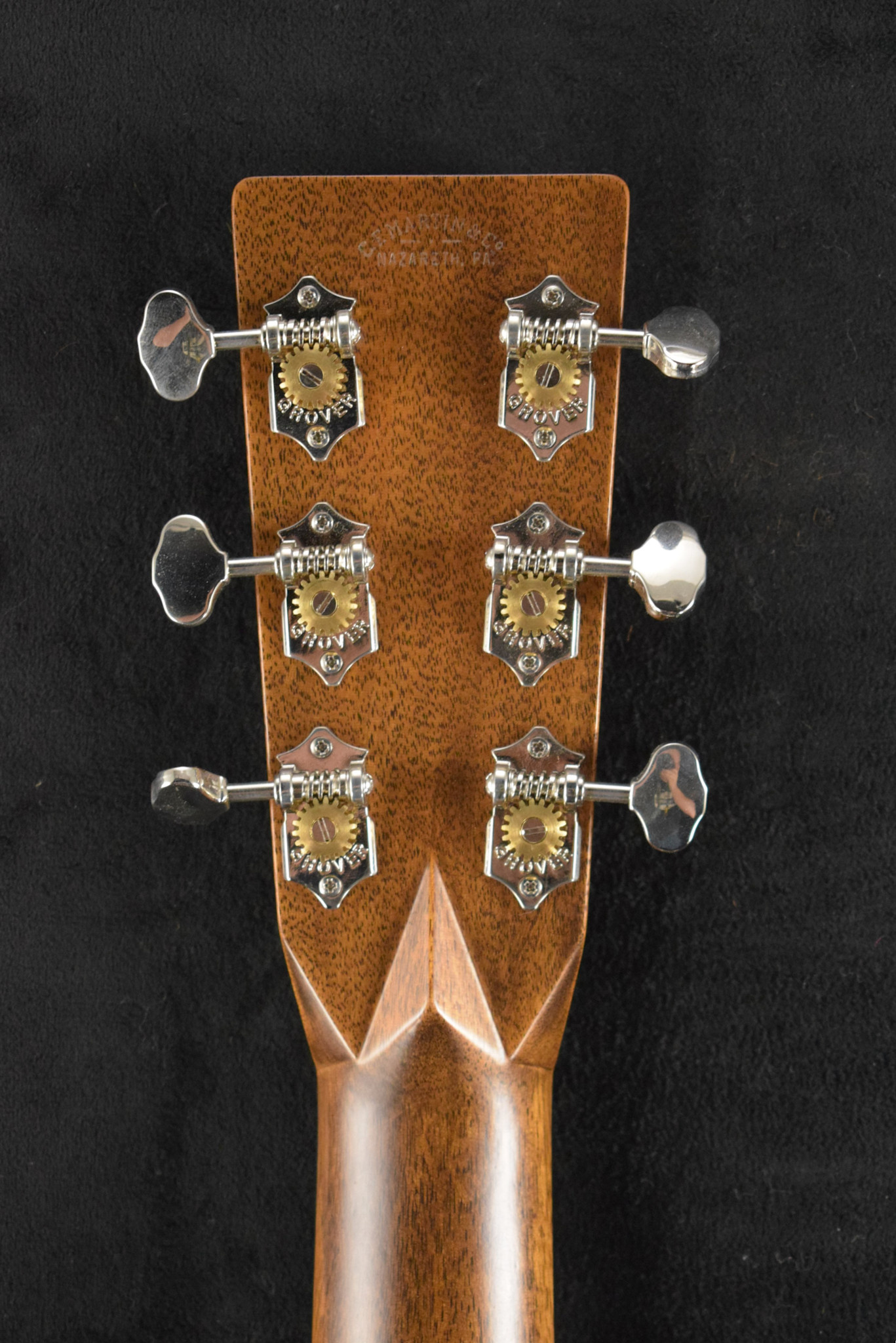 Martin Martin Custom Shop Dreadnought Acoustic-Electric Cutaway Flamed Koa/Sitka Spruce Natural Gloss