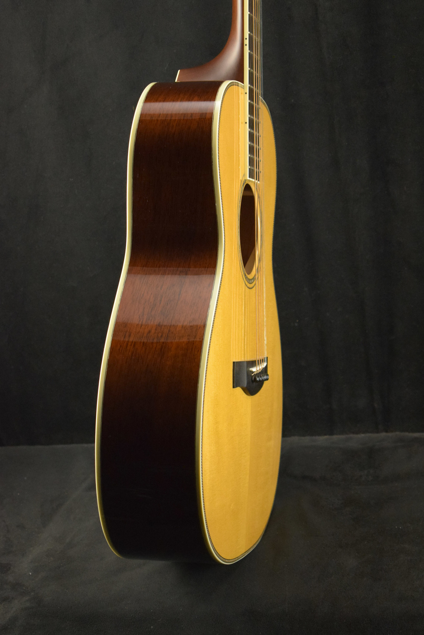 Santa Cruz Santa Cruz Custom OM Orchestra Model Adirondack Spruce Top Natural