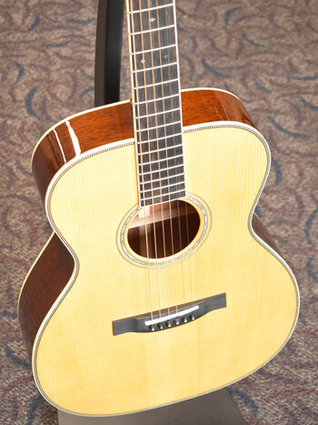 Santa Cruz Santa Cruz Custom OM Orchestra Model Adirondack Spruce Top Natural