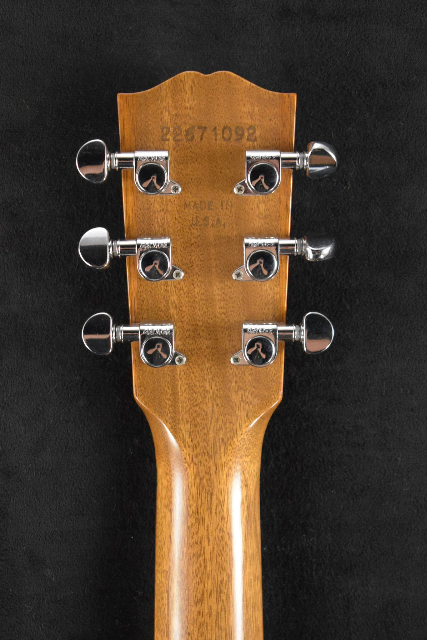 Gibson Gibson J-185 EC Modern Acoustic-Electric Cutaway Walnut Antique Natural