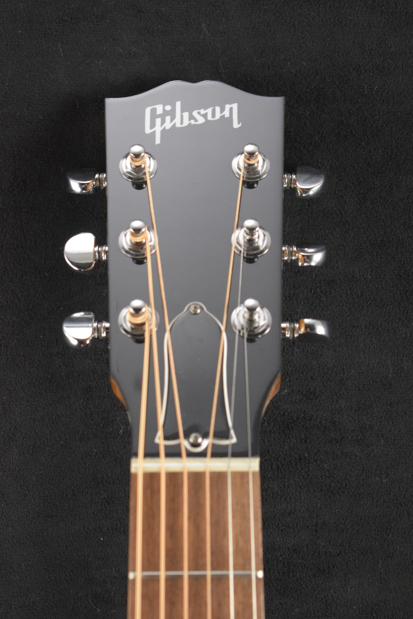 Gibson Gibson J-185 EC Modern Acoustic-Electric Cutaway Walnut Antique Natural
