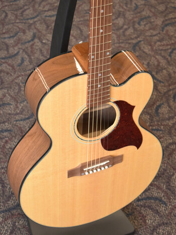 Gibson Gibson J-185 EC Modern Acoustic-Electric Cutaway Walnut Antique Natural