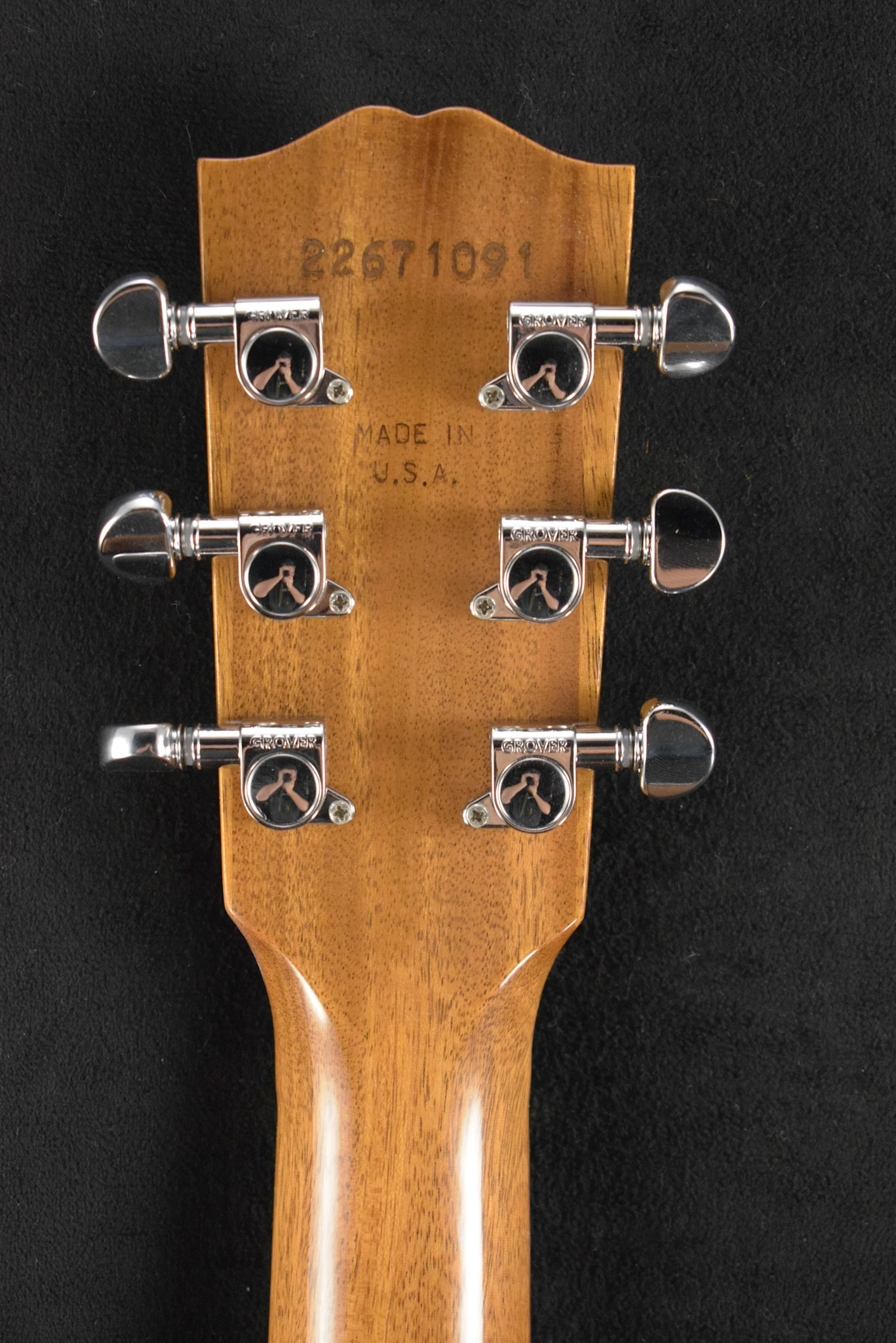 Gibson Gibson J-185 EC Modern Acoustic-Electric Cutaway Walnut Antique Natural