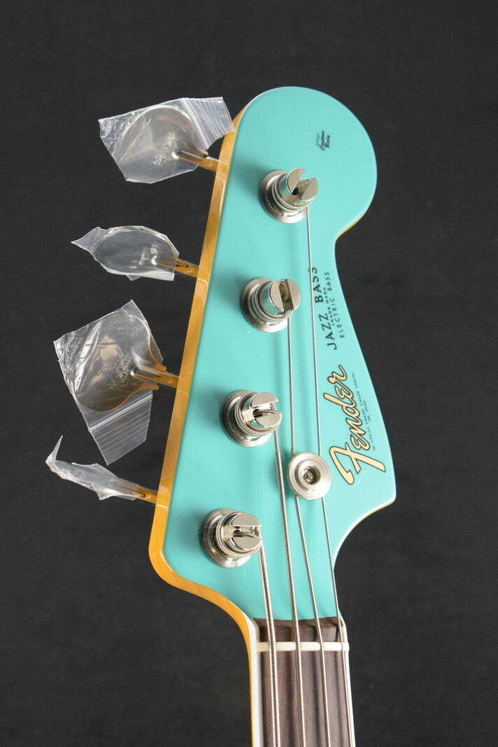 Fender Fender American Vintage II 1966 Jazz Bass Sea Foam Green Rosewood Fingerboard