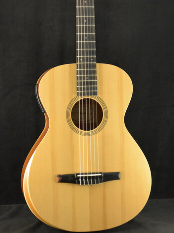 Taylor Taylor Academy 12e-N LTD Nylon-String Figured Koa/Torrefied Spruce Natural Satin