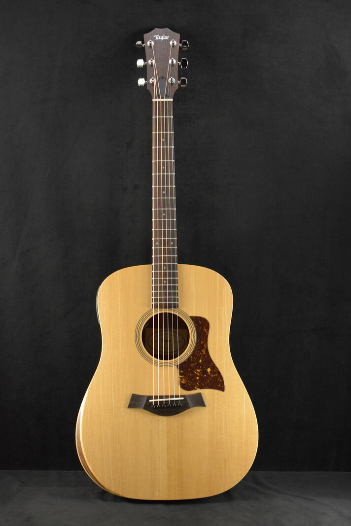 Taylor Taylor Academy 10e Dreadnought Walnut/Torrefied Spruce Natural