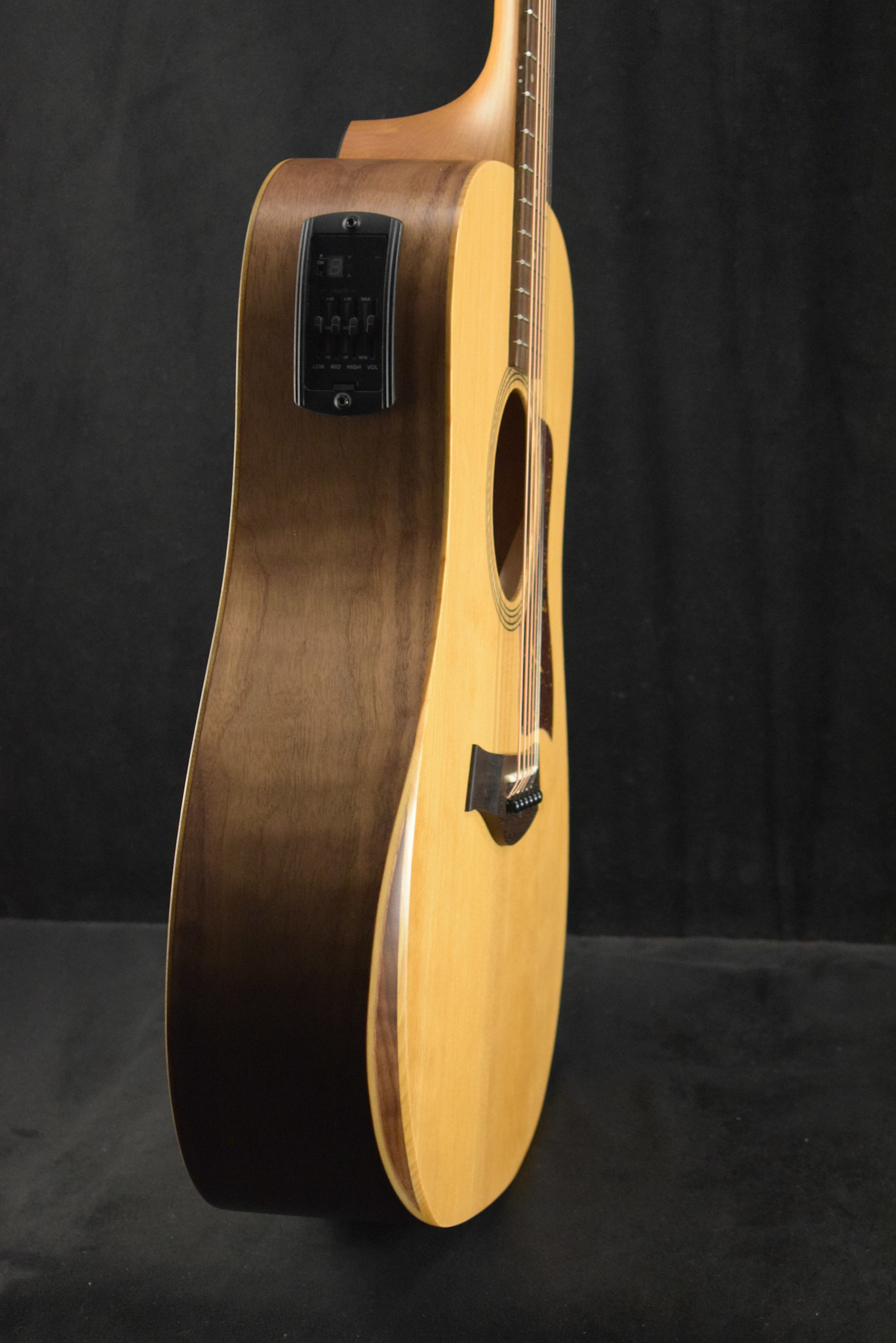 Taylor Taylor Academy 10e Dreadnought Walnut/Torrefied Spruce Natural