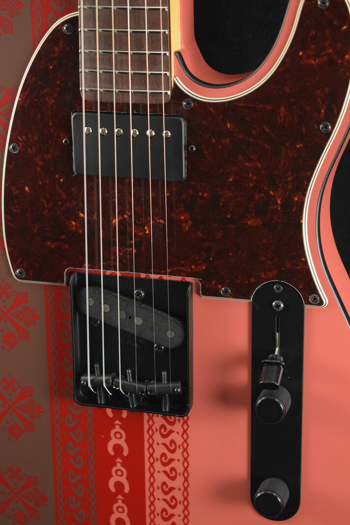 Fender Fender Monster Hunter Rathalos Telecaster Rathalos Red Rosewood Fingerboard