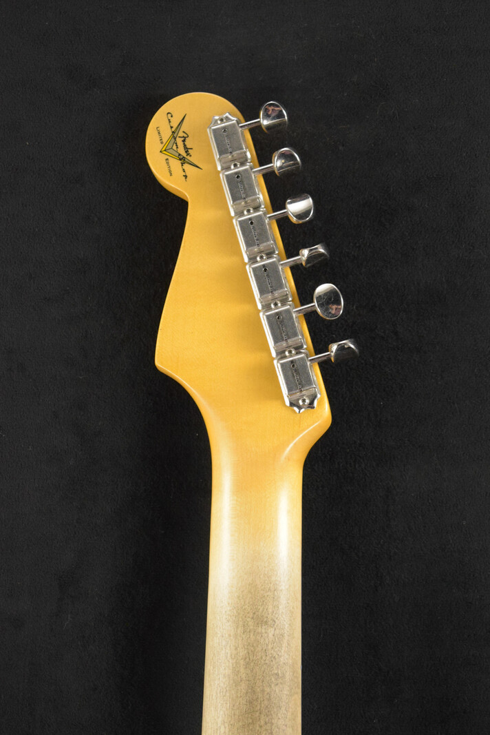 Fender Fender Limited Edition Roasted Stratocaster Journeyman Relic with Closet Classic Hardware Dirty White Blonde