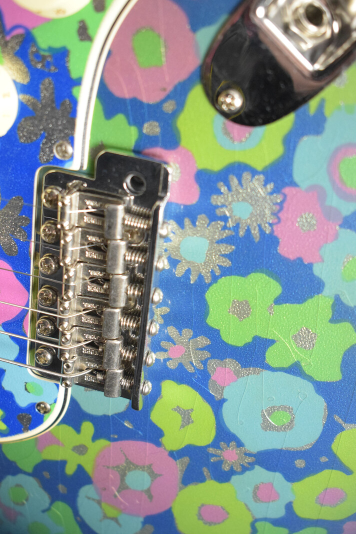 Fender Fender Limited Edition '68 Stratocaster Journeyman Relic with Closet Classic Hardware Blue Flower