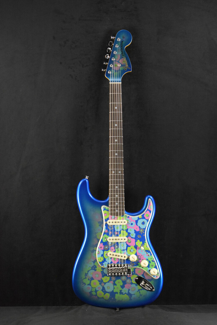 Fender Fender Limited Edition '68 Stratocaster Journeyman Relic with Closet Classic Hardware Blue Flower