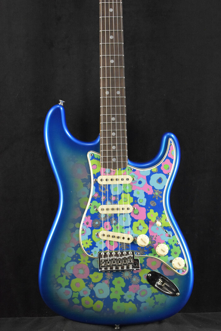 Fender Fender Limited Edition '68 Stratocaster Journeyman Relic with Closet Classic Hardware Blue Flower
