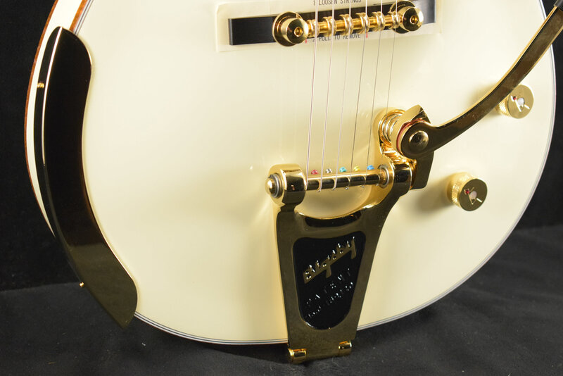 Gretsch Gretsch G6134T-58 Vintage Select ’58 Penguin with Bigsby TV Jones Vintage White