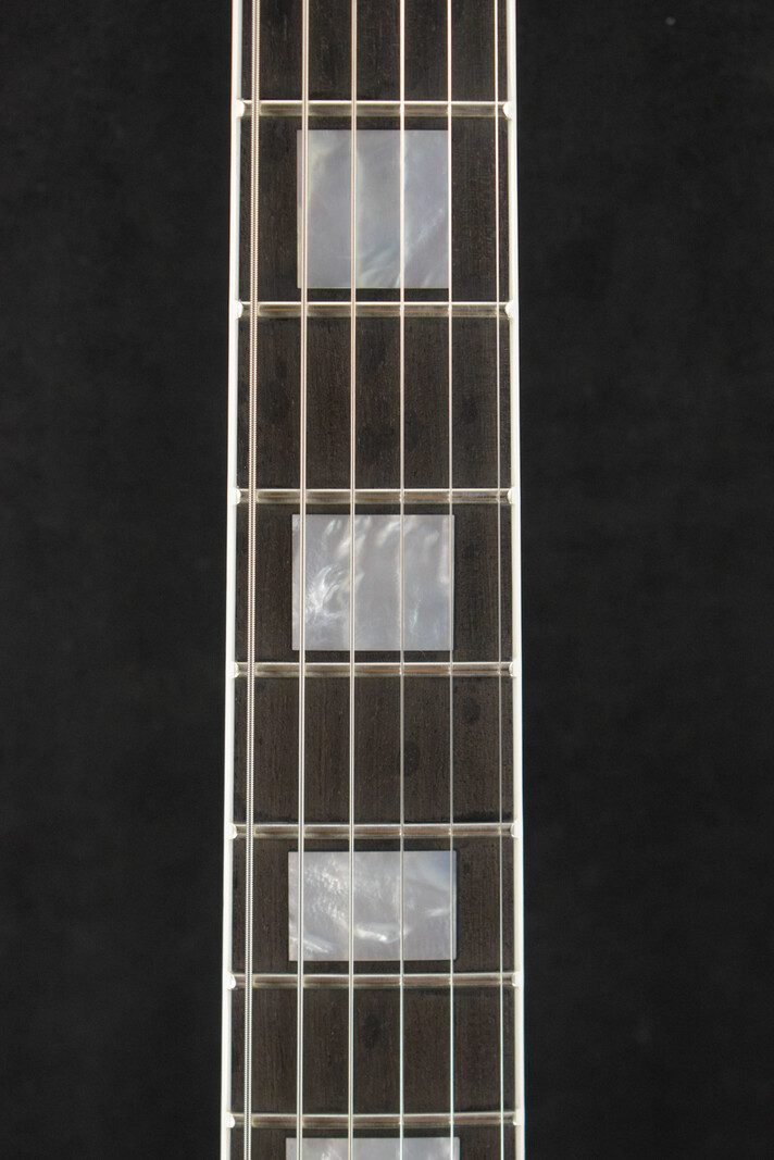 Gibson Gibson Custom Shop 1963 Les Paul SG Custom Reissue with Maestro Vibrola Classic White