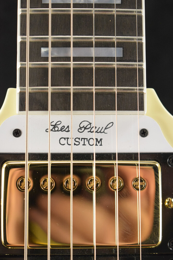 Gibson Gibson Custom Shop 1963 Les Paul SG Custom Reissue with Maestro Vibrola Classic White