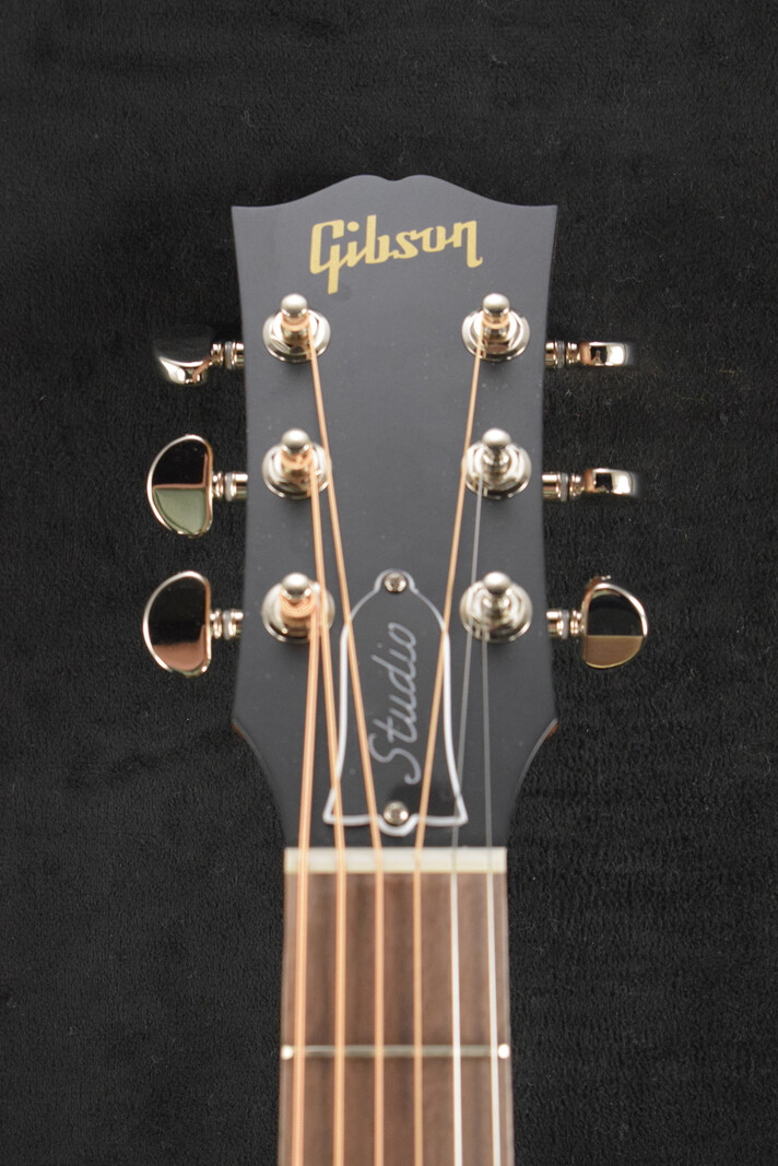 Gibson Gibson J-45 Studio Walnut Satin Natural