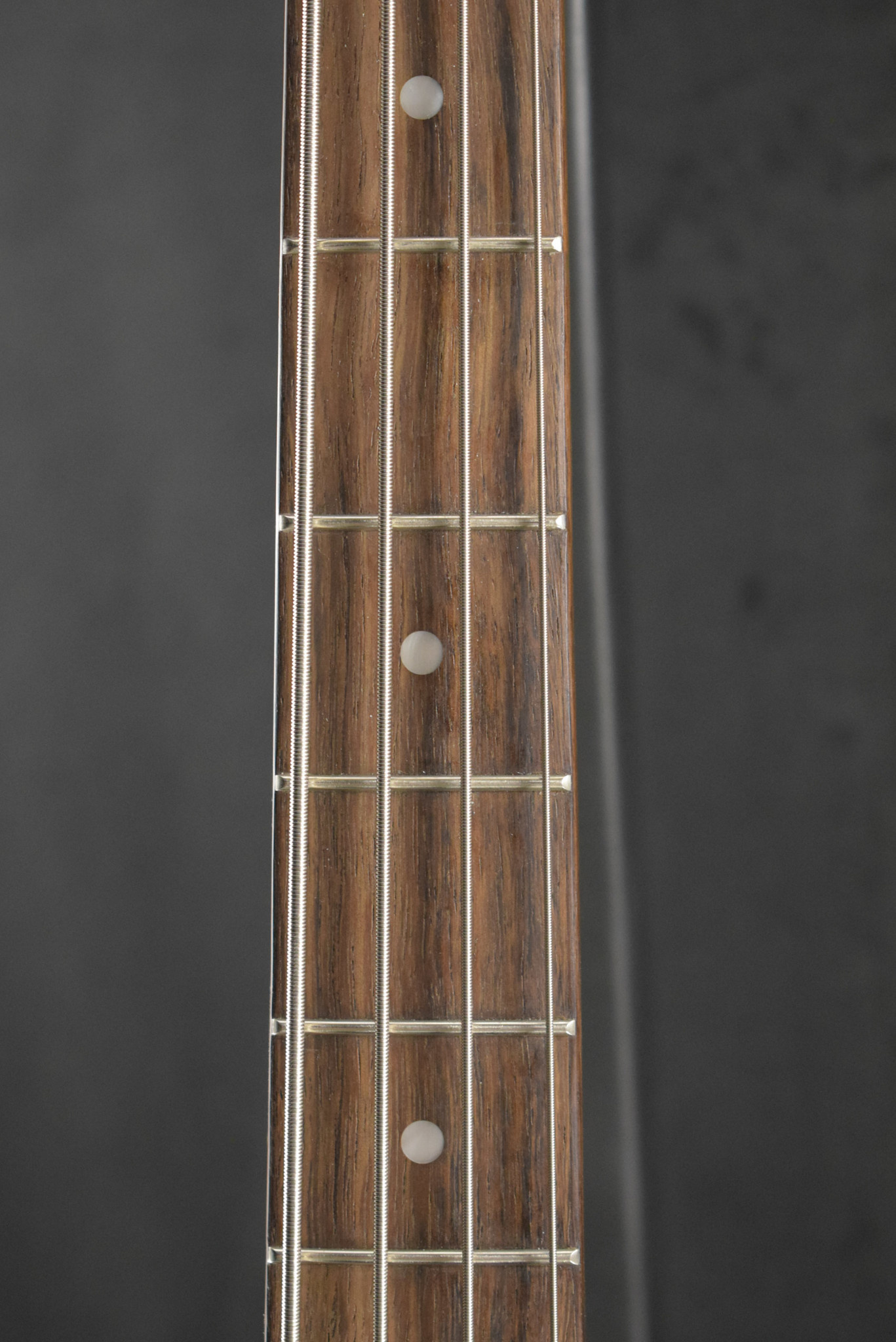 Epiphone Epiphone Thunderbird '64 Bass Guitar Silver Mist w/Gig Bag